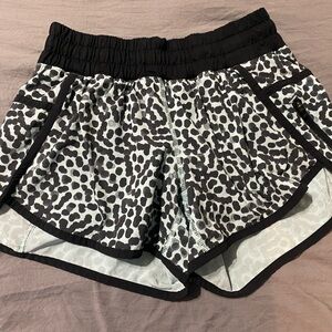 Athletic blue leopard shorts